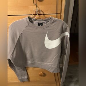 Nike Women's Gray Cropped dri-fit sweatshirt
